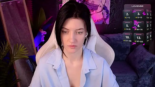 roxy riot  online show from November 18, 1:28 am