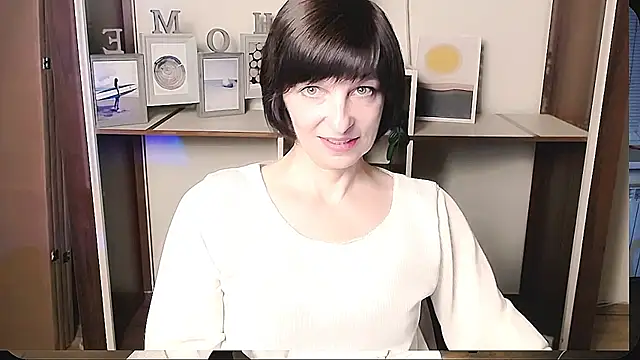  AngeliaFlow  online show from June 22, 9:06 am