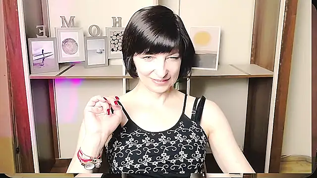  AngeliaFlow  online show from June 27, 9:32 am