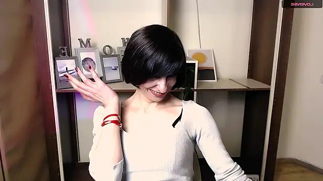  AngeliaFlow  online show from November 1, 8:29 am