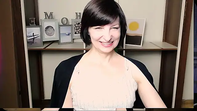  AngeliaFlow  online show from July 30, 7:42 am