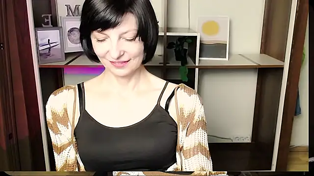  AngeliaFlow  online show from July 9, 9:22 am
