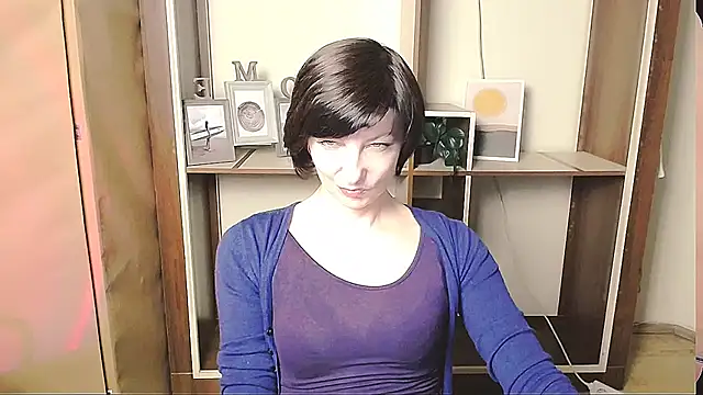  AngeliaFlow  online show from May 4, 8:40 am