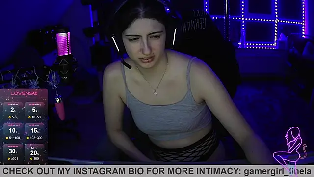 Gamergirl-Linela online show from December 5, 12:21 am