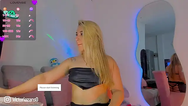 Vickyallien online show from July 27, 3:53 pm
