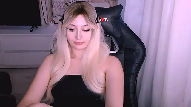 beauty blonde online show from December 4, 2:58 am