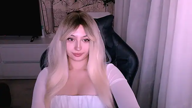 beauty blonde online show from December 3, 12:57 am