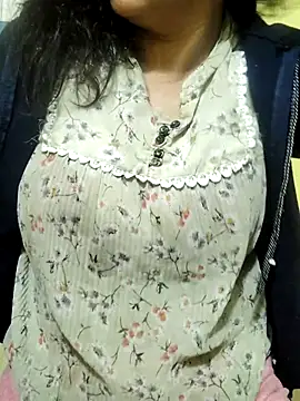 Your cutiepie  online show from February 21, 6:19 pm