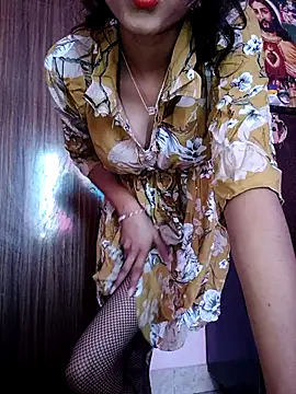 Snapshot of Shenuxbabie chatting on September 9, 8:36 am Shenuxbabie online show from September 9, 8:36 am