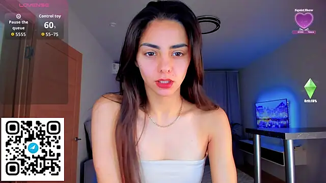 Snapshot of EmiliaZen chatting on October 17, 5:49 pm EmiliaZen online show from October 17, 5:49 pm