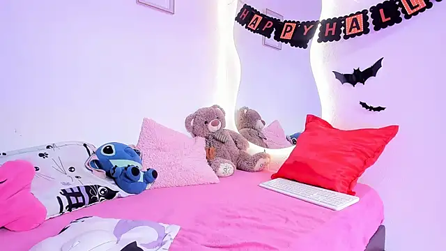 Abbiee 8 online show from October 28, 3:18 pm