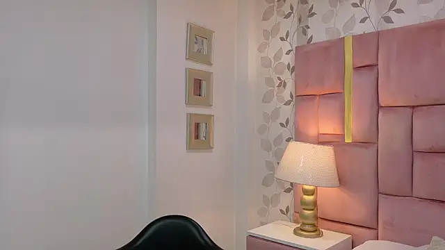 ArianaFranco online show from July 8, 1:46 pm