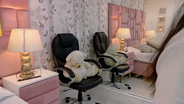 ArianaFranco online show from June 10, 2:16 pm