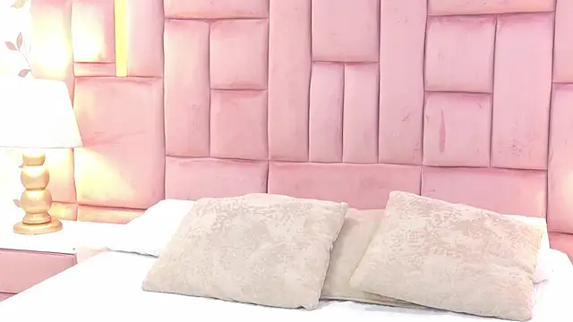 ArianaFranco online show from June 18, 1:27 pm