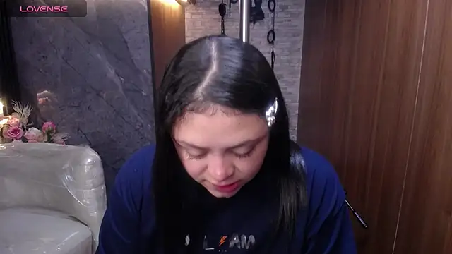 Cute Angell  online show from July 27, 12:24 pm