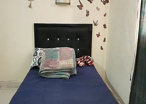 Snapshot of victoria_blackk1 chatting on September 22, 12:25 pm victoria blackk1 online show from September 22, 12:25 pm
