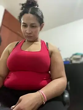 Carola-Ross online show from February 13, 5:36 pm