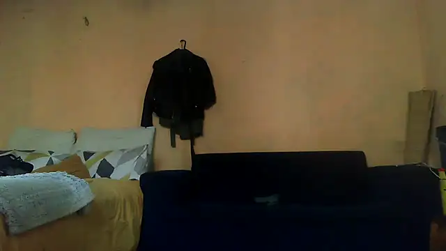 01applebottom online show from November 2, 2:20 pm