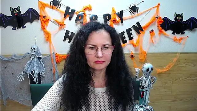 Miroslava Happi online show from November 2, 8:40 am