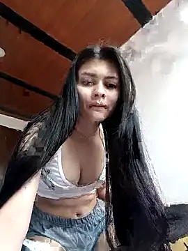 CHLOE ISABELL online show from February 19, 8:29 pm