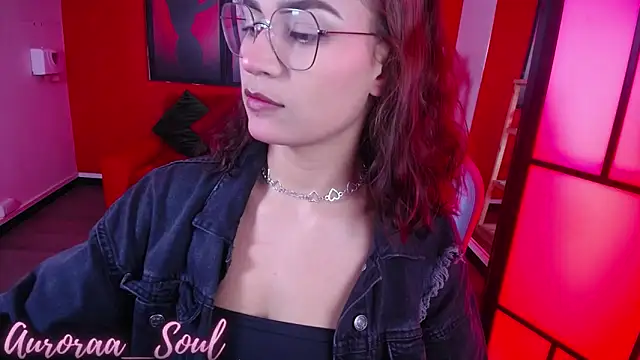 Snapshot of Auroraa_soul chatting on October 6, 1:17 pm Auroraa soul online show from October 6, 1:17 pm