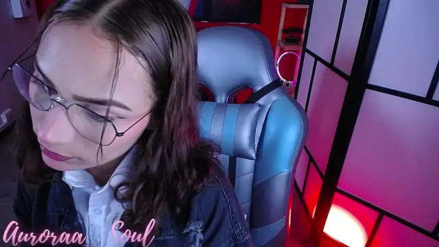 Snapshot of Auroraa_soul chatting on October 14, 12:41 pm Auroraa soul online show from October 14, 12:41 pm