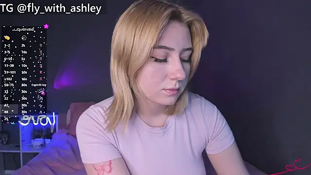 Snapshot of ashley_lovestory chatting on October 2, 7:57 am ashley lovestory online show from October 2, 7:57 am
