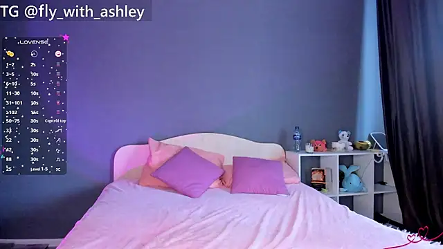 Snapshot of ashley_lovestory chatting on September 15, 6:43 am ashley lovestory online show from September 15, 6:43 am