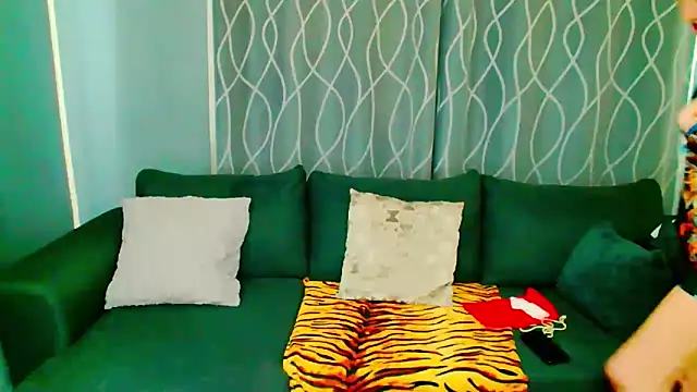 adeleadison online show from February 23, 7:08 am