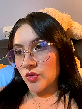Snapshot of ValentinaOrtiz3 chatting on October 11, 2:16 am ValentinaOrtiz3 online show from October 11, 2:16 am