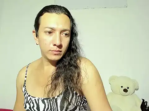 pamelyhot online show from July 14, 12:00 am