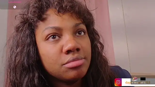 Daphnewalker   online show from March 22, 10:38 pm