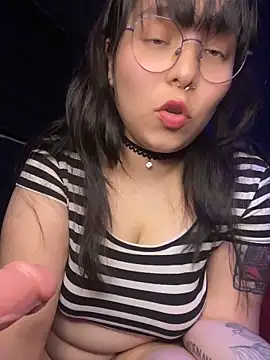 Solo yoss online show from May 7, 5:23 am