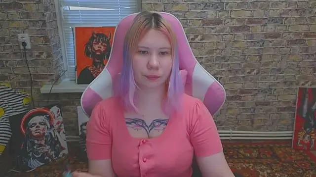 Little kitsune1707 online show from December 20, 9:02 am