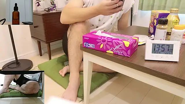 YARASERO-kun online show from September 12, 4:57 am