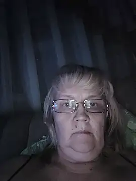 Violet5364 online show from December 13, 10:38 pm