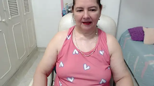 leonela 69 online show from July 31, 11:50 pm