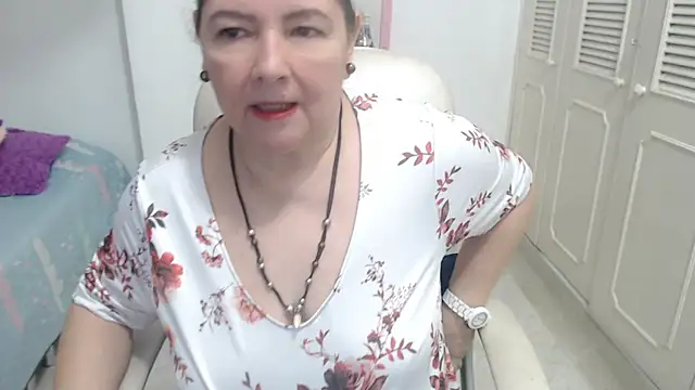 leonela 69 online show from July 14, 11:42 pm