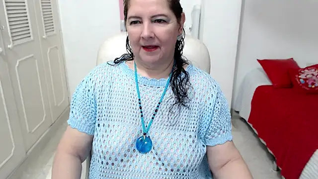 leonela 69 online show from June 19, 11:30 pm