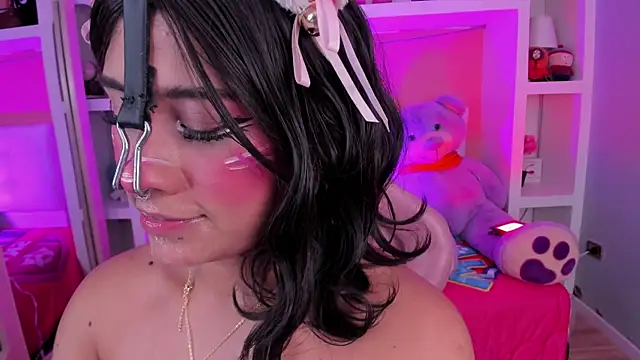 miss   megan online show from July 28, 3:21 pm