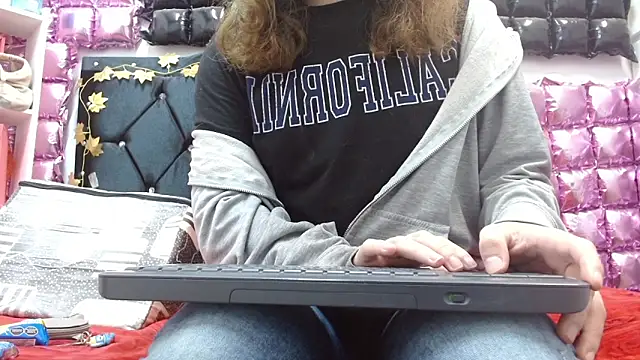 poisondost hot online show from October 10, 3:39 pm