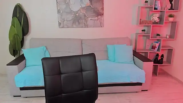 GabriellaMays online show from March 19, 5:12 am