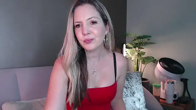 luscious-Lilly online show from September 23, 10:13 am