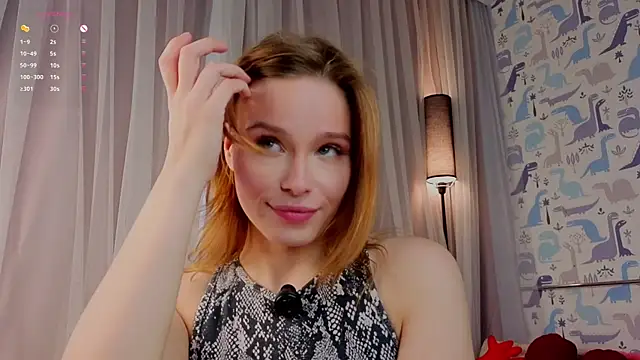 TaiteBayles online show from June 9, 2:33 am