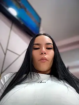 Naatalia online show from May 7, 9:29 pm