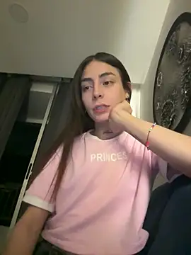 Snapshot of candycami19 chatting on September 26, 8:45 am candycami19 online show from September 26, 8:45 am