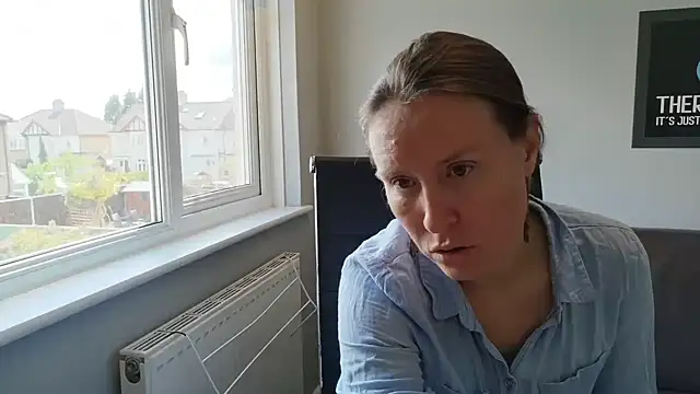 eatmypie69 online show from June 9, 9:41 am