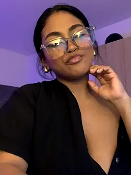 Snapshot of Dahiana_Giil chatting on September 19, 4:33 am Dahiana Giil online show from September 19, 4:33 am