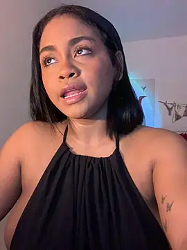 Snapshot of Dahiana_Giil chatting on September 28, 5:18 pm Dahiana Giil online show from September 28, 5:18 pm