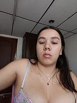 EmmaSulivan online show from July 16, 2:10 pm